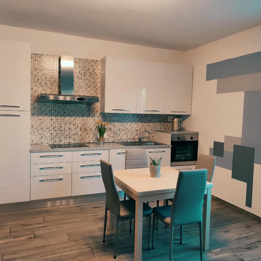 Casa Vacanze Da Marti Tirano Ngoại thất bức ảnh