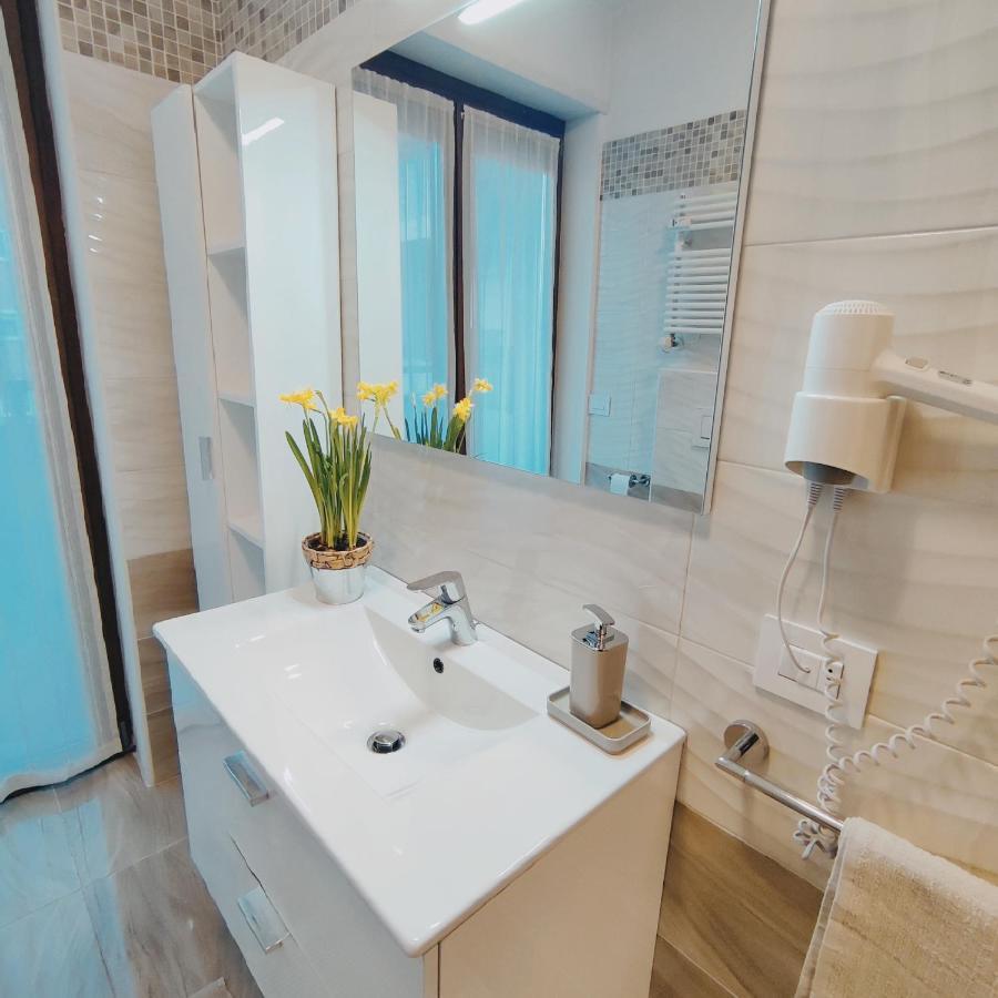 Casa Vacanze Da Marti Tirano Ngoại thất bức ảnh